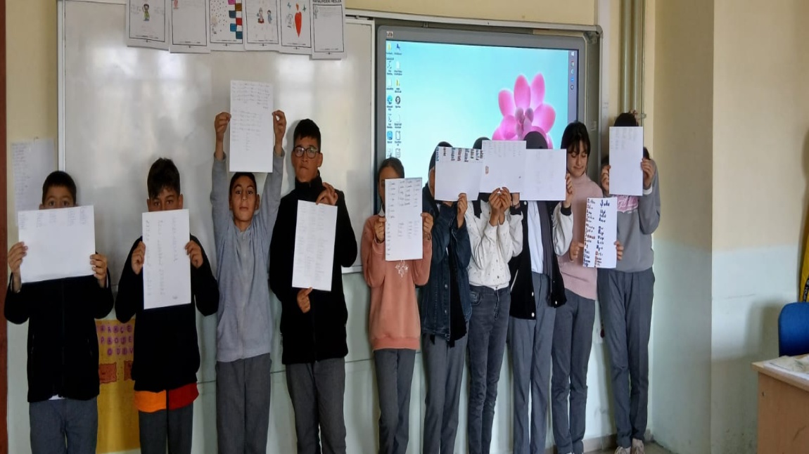 Dilimizin Zenginlikleri Projesi Mayıs Ayı Mısra ve Türkü Ezberleme Çalışması Etkinlikleri